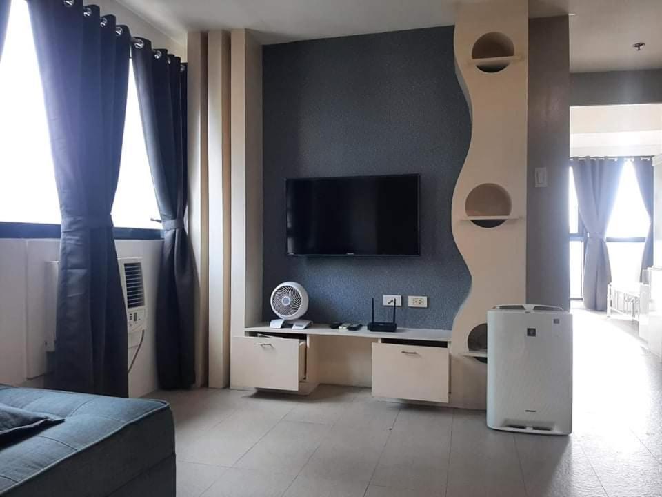 Spacious 2 Bedroom Unit With Pool Manila Exterior foto